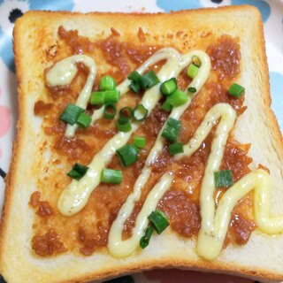 醤油麹で照り焼きマヨネーズ風トースト